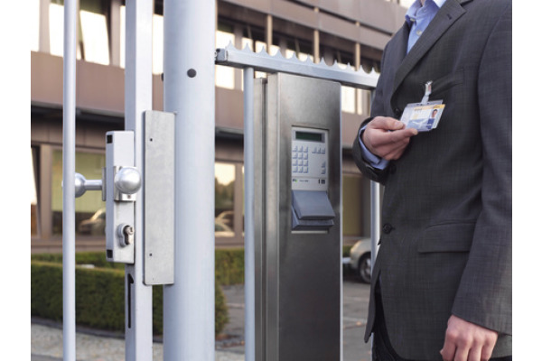 DURABLE Hartbox mit Clip 801319 54x85mm 25 Stück