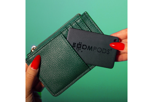 BOOMPODS Boomcard Apple TACARD black