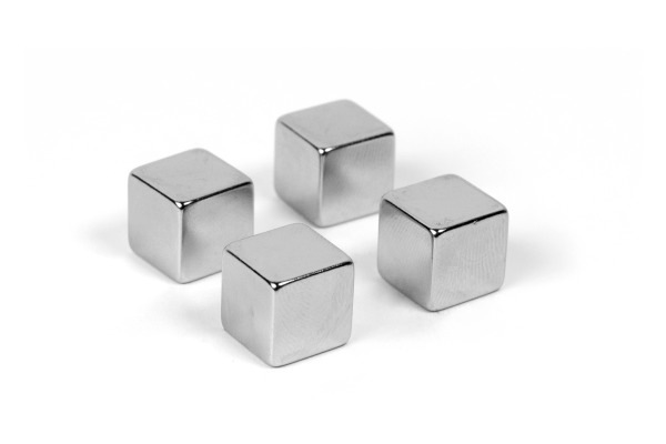 TRENDFORM Magic Magnets CUBE MM2010 4er Set silber