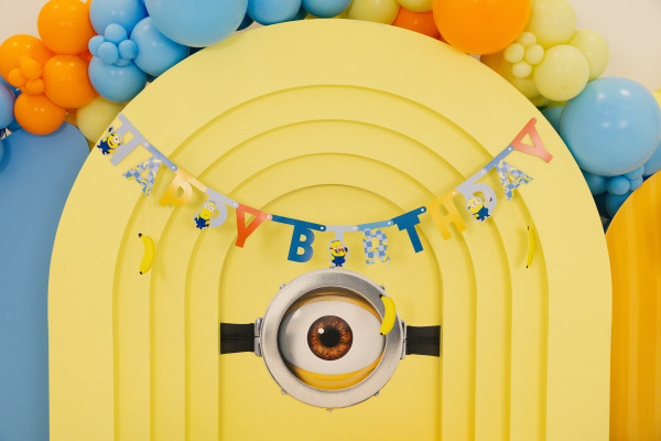 PARTYDECO Girlande Happy Bi. 50x153cm GRL130 Minions