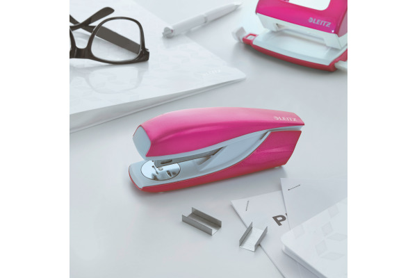 LEITZ Heftgerät NeXXt WOW 5502 55022023 pink 30 Blatt